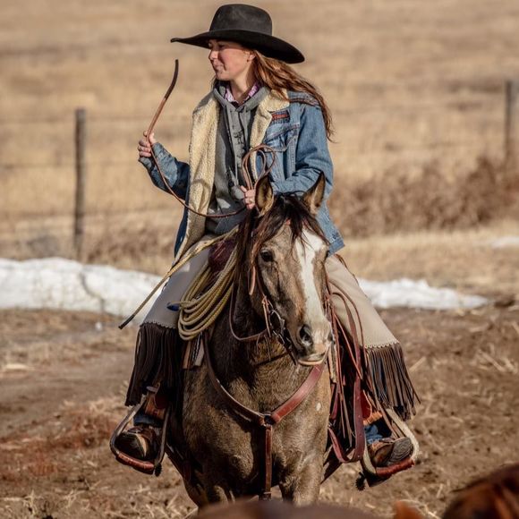 Meet your Posher, Whitney - Picture 1 of 1